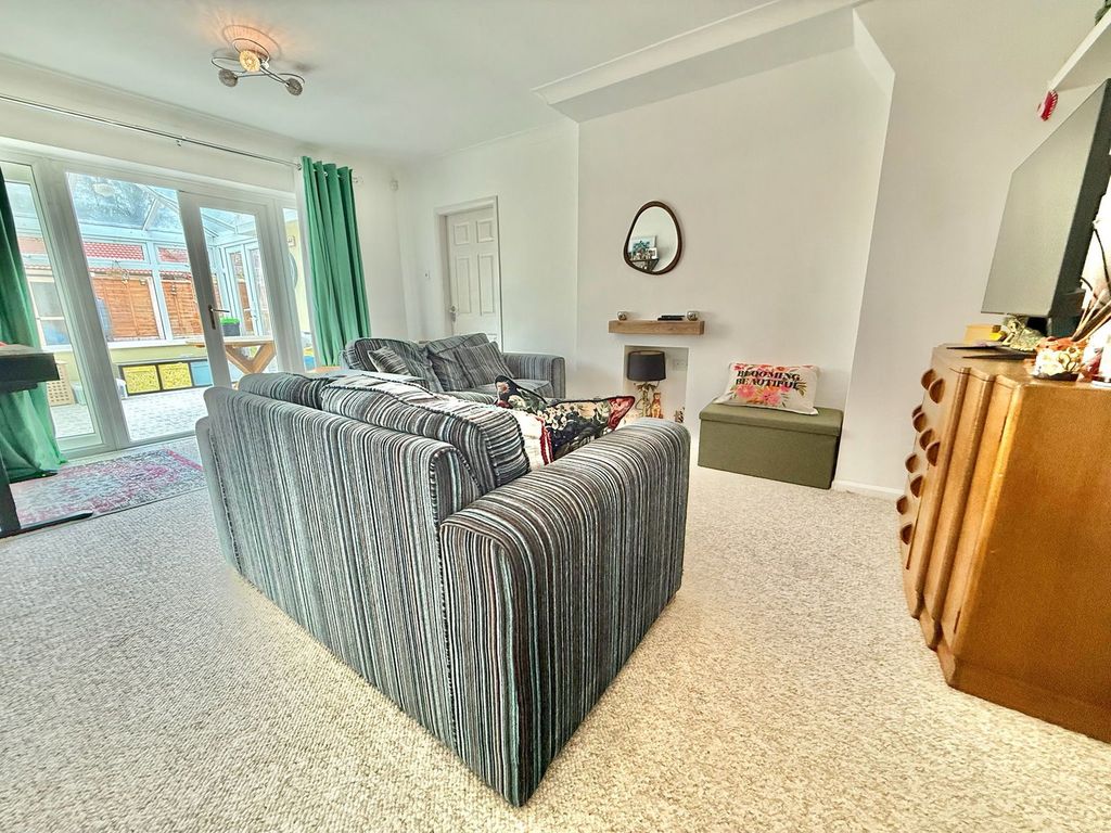 Property photo 3 of 23