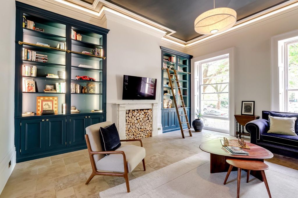 Property photo 2 of 45 Living Room (2).Jpg