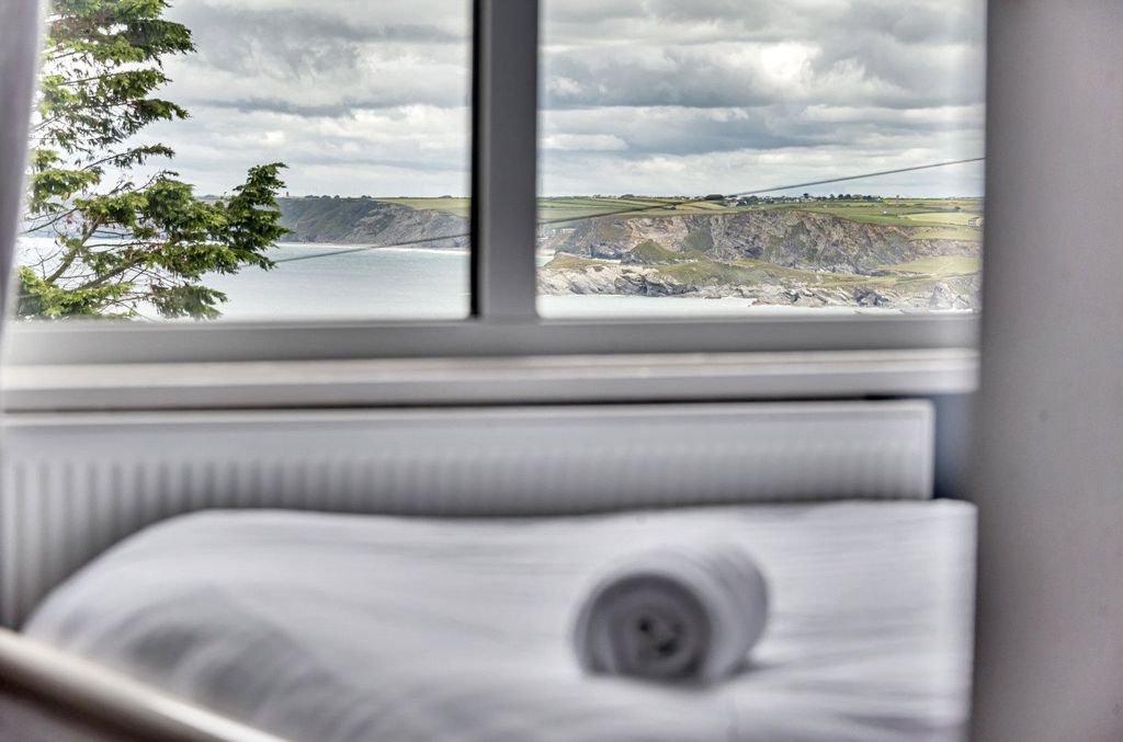 Property photo 3 of 36 Picture No. 15