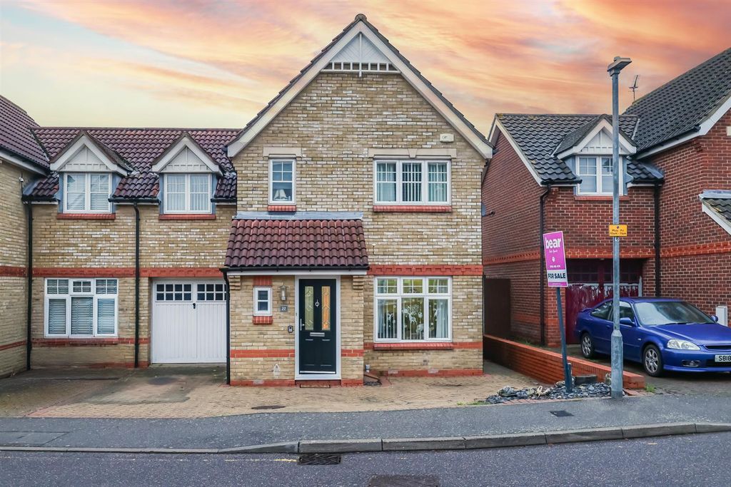 Property photo 1 of 19