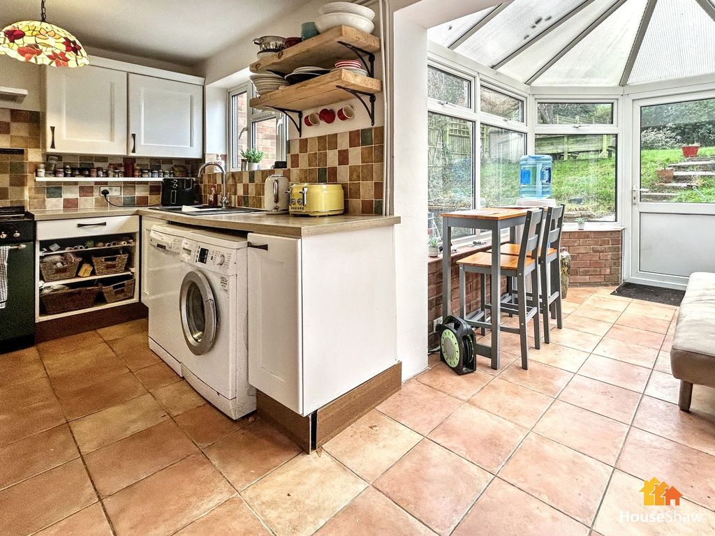 Property photo 3 of 25