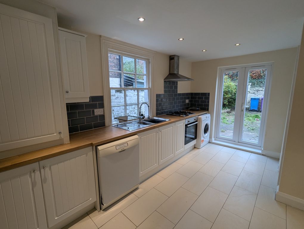 Property photo 2 of 9 Pxl_20251115_131658204