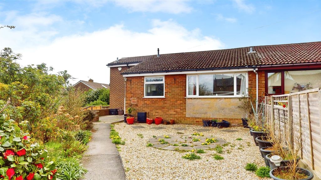 Property photo 1 of 12 External