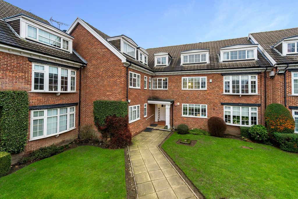 Property photo 1 of 22