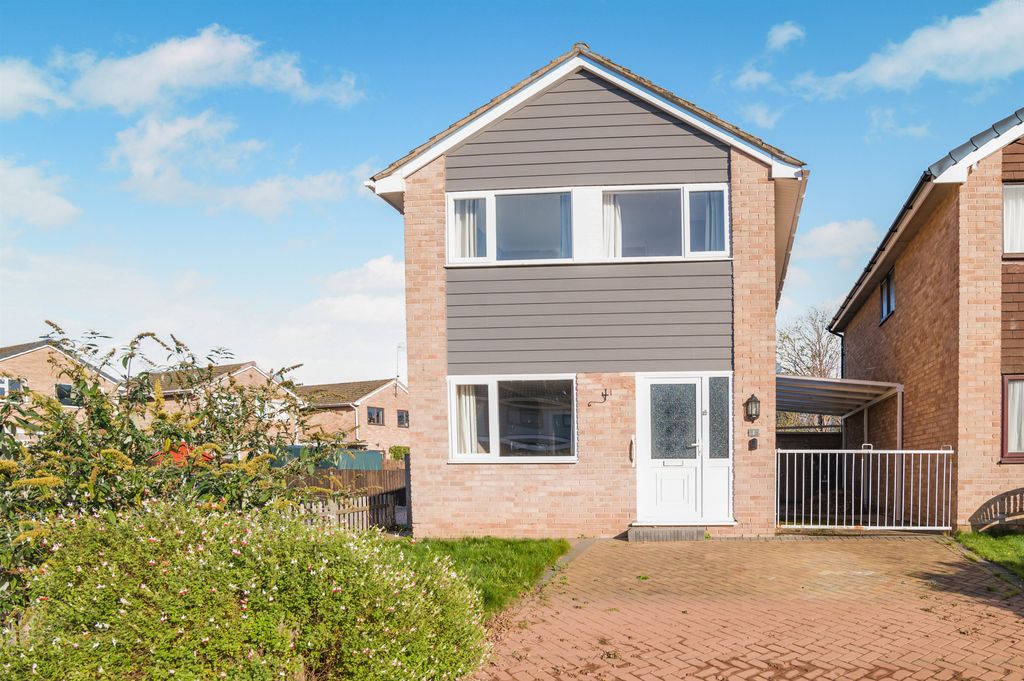 Property photo 1 of 21