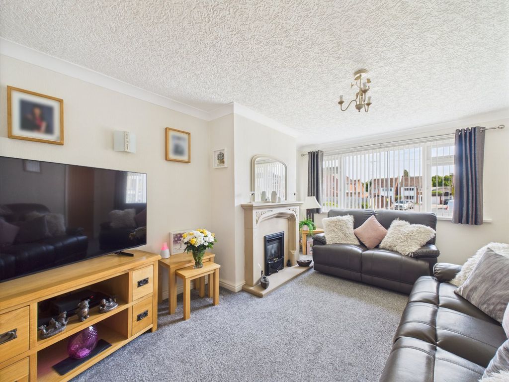 Property photo 3 of 58