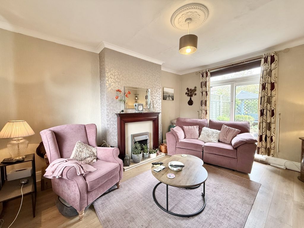 Property photo 3 of 17 Img_0402