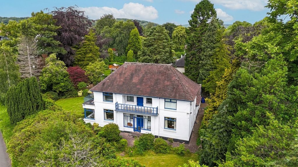 Property photo 1 of 44