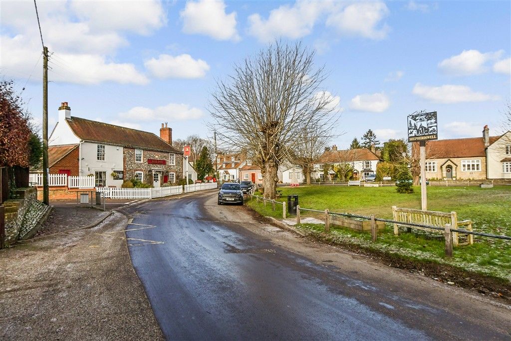 Property photo 2 of 17 Surrounding Area