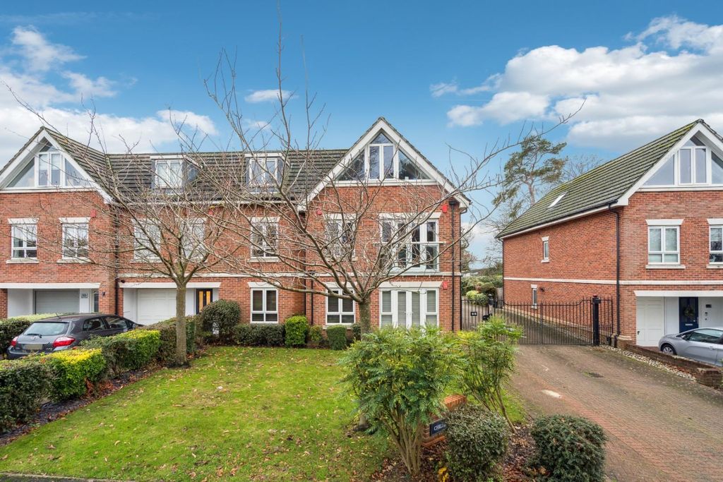 2 bed flat for saleChiltern Mews, 44 Lincoln Park, Amersham, Buckinghamshire HP7