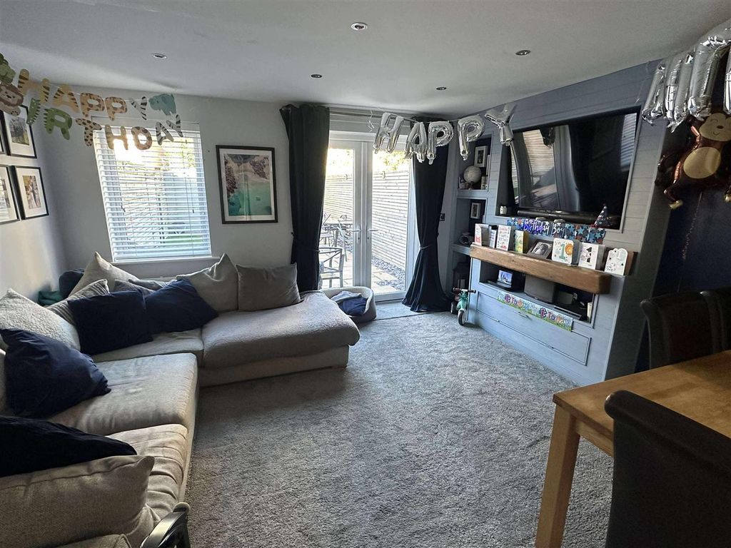 Property photo 2 of 7 566317440_792792726985595_5407317183808422433_N (1