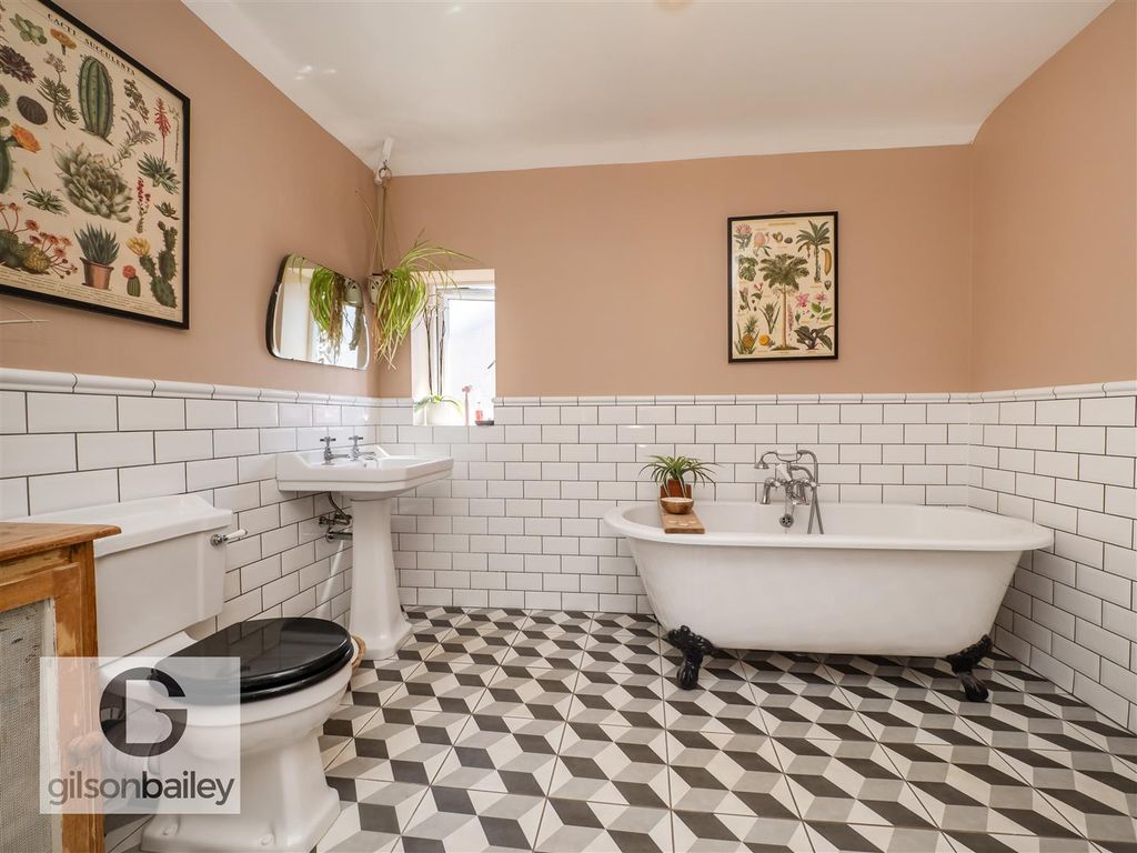 Property photo 3 of 56 11Standrewsclose-70.Jpg