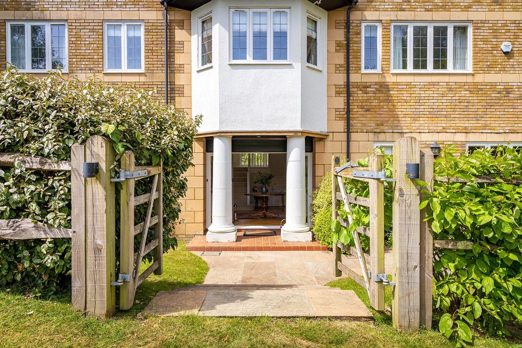 Additional image 26 of 5 bed detached house for saleThe Hydons, Salt Lane, Hydestile, Godalming GU8