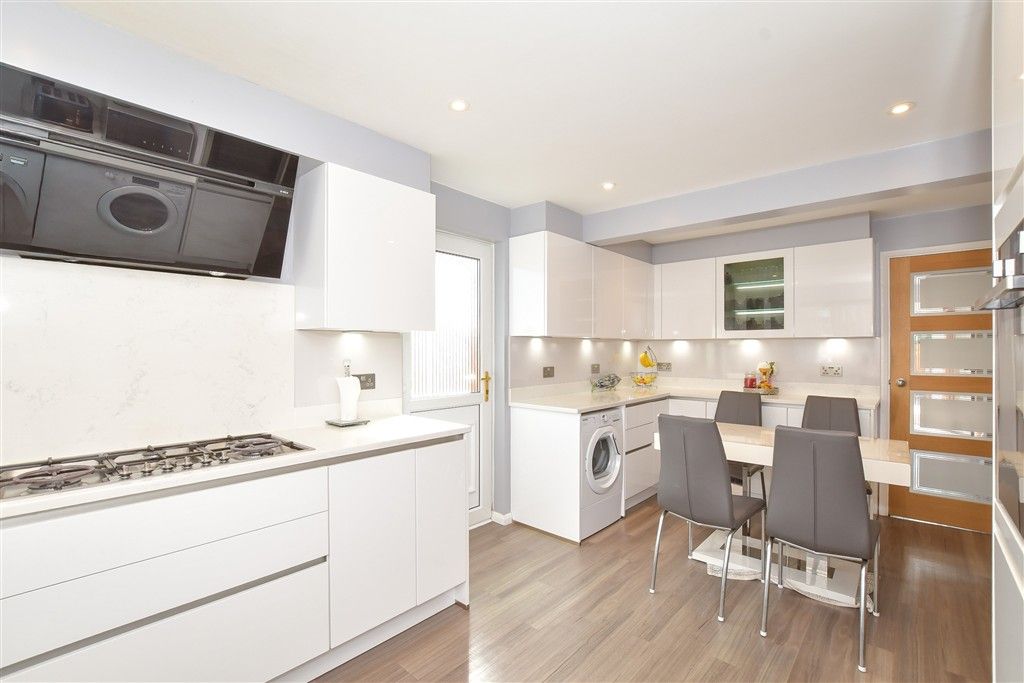 Property photo 3 of 13 Kitchen/ Breakfast Room