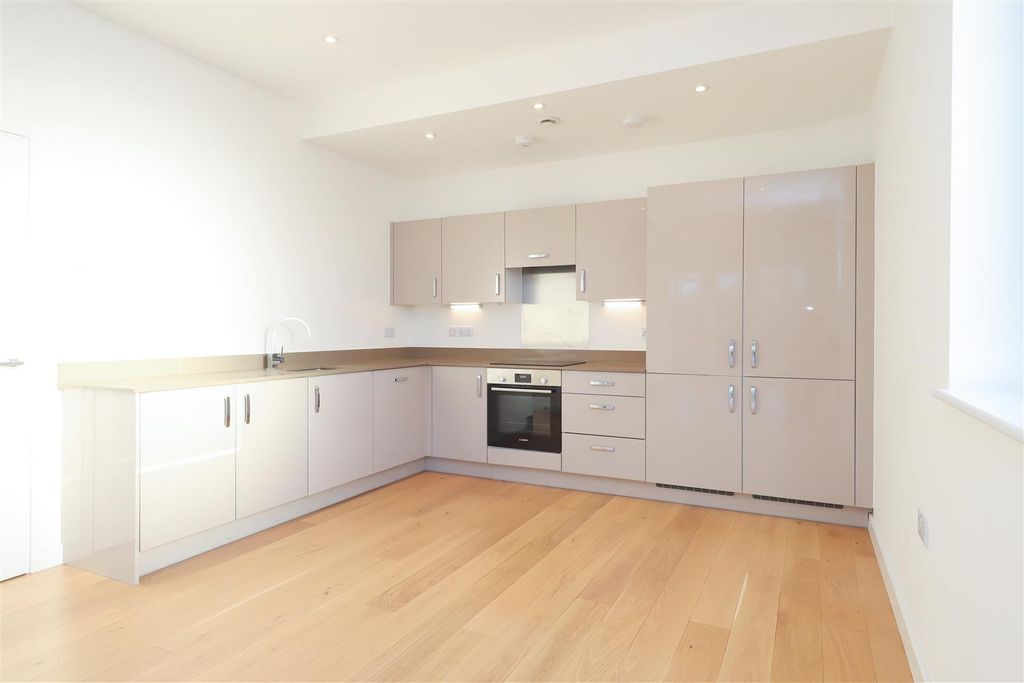 Property photo 2 of 16 Kitchen