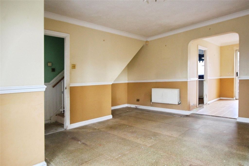 Property photo 2 of 12 Picture No. 33