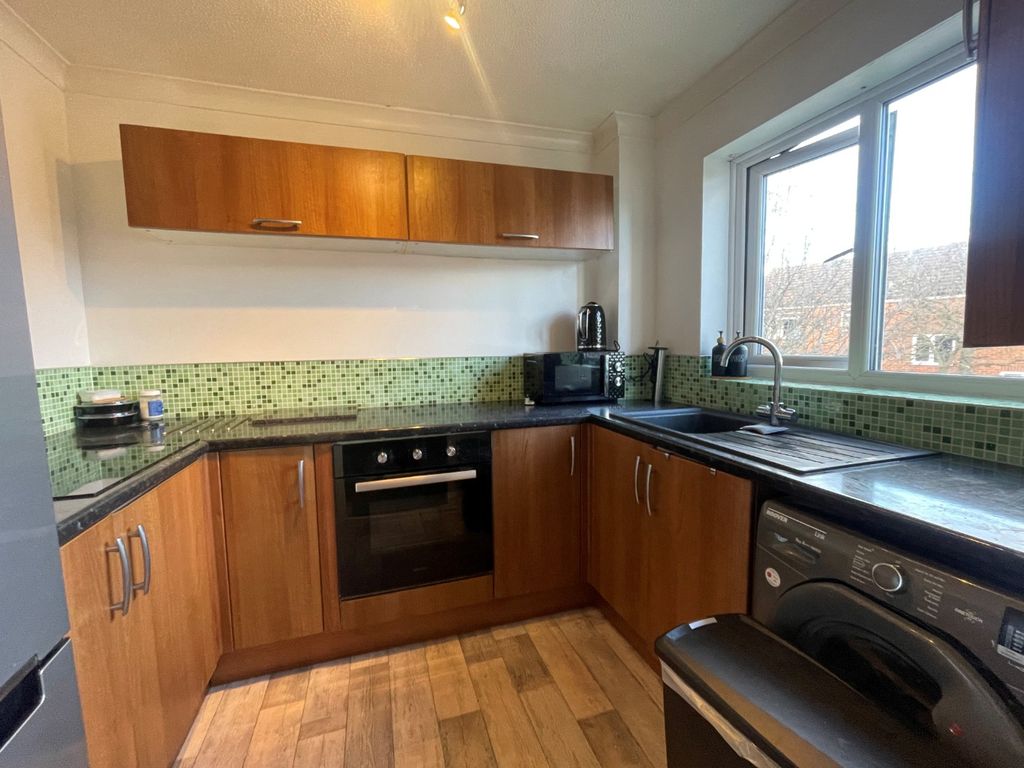 Property photo 3 of 7 4860963