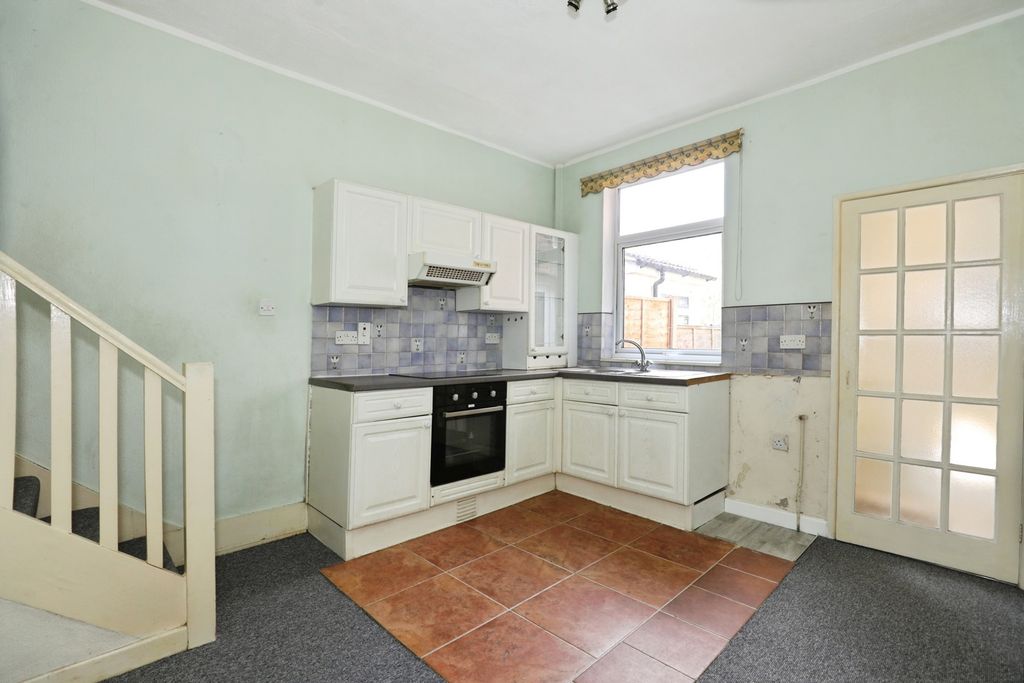 Property photo 3 of 19 Pbox-Img.Jpg