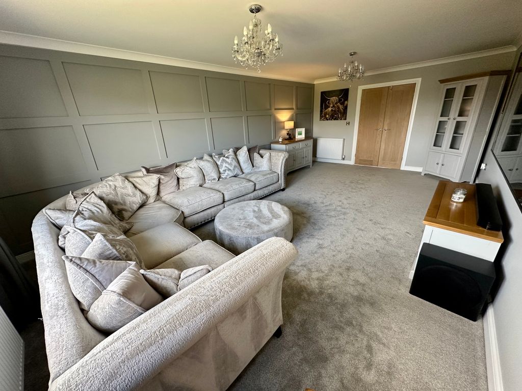 Property photo 3 of 44 Img_3271