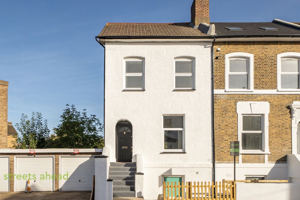 Property photo 1 of 21 874Ada27-c356-45c...