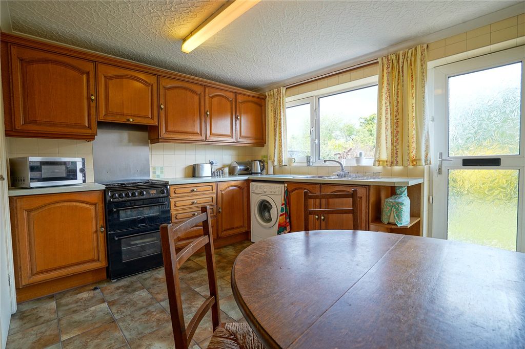 Property photo 3 of 12 Picture No. 06