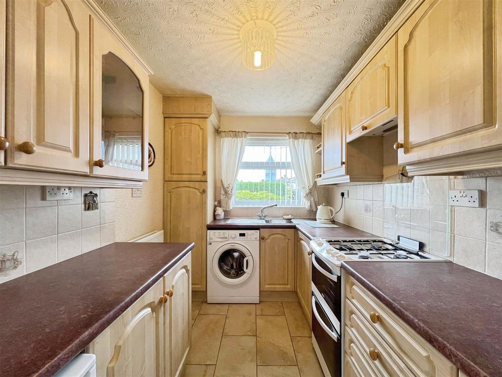 Property photo 3 of 16