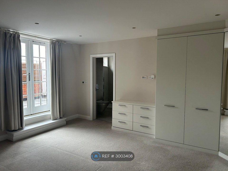 Property photo 2 of 12 Master Bedroom
