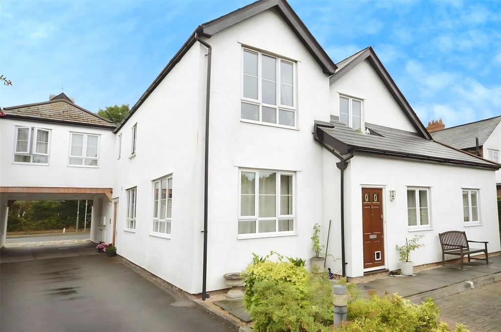 Property photo 1 of 7 Picture No. 14