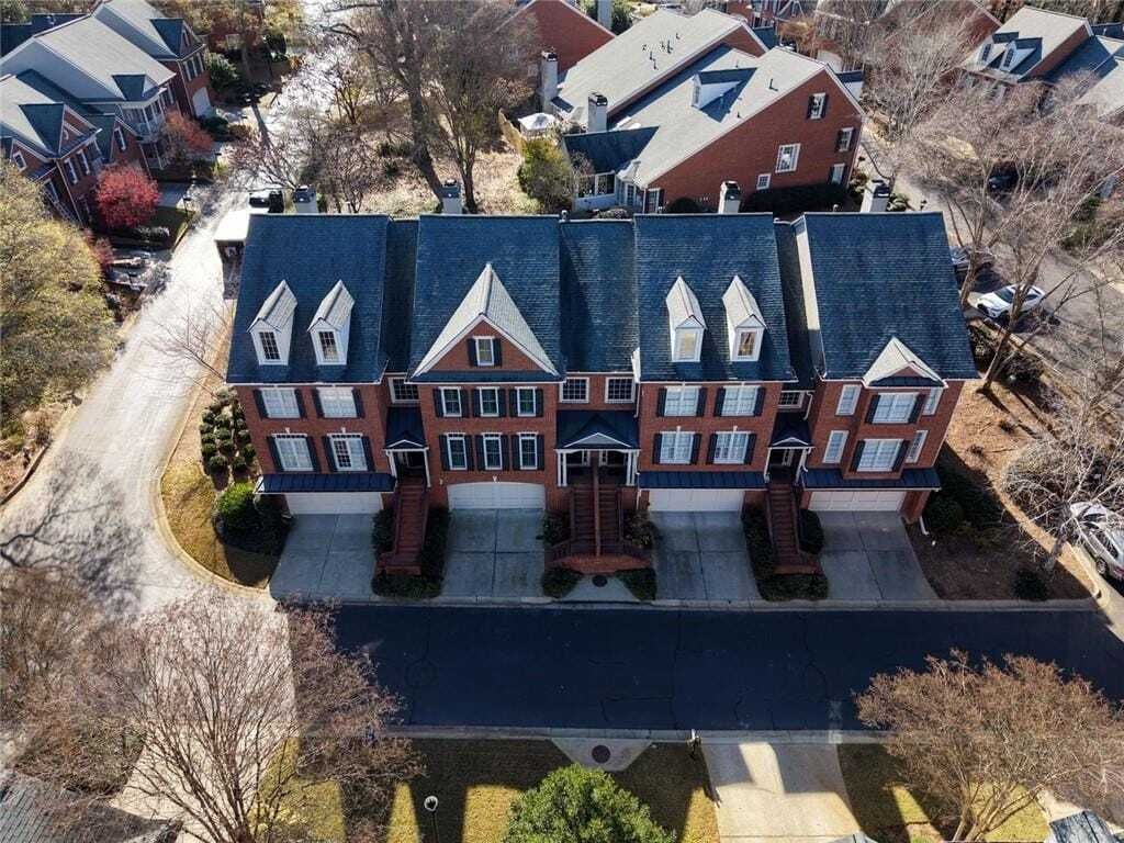 Property photo 1 of 31