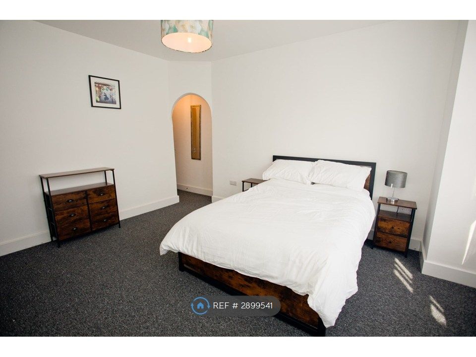 Property photo 1 of 27