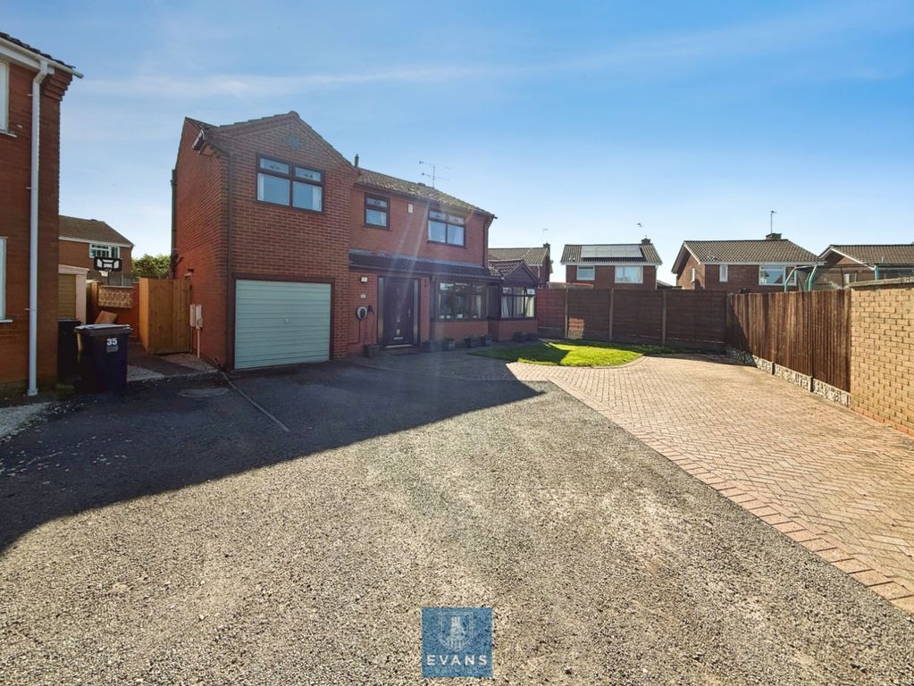 Property photo 1 of 28 Front