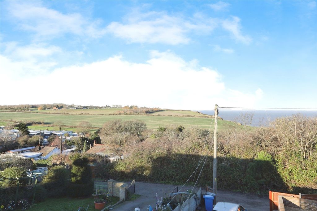 Property photo 1 of 17 Picture No. 18