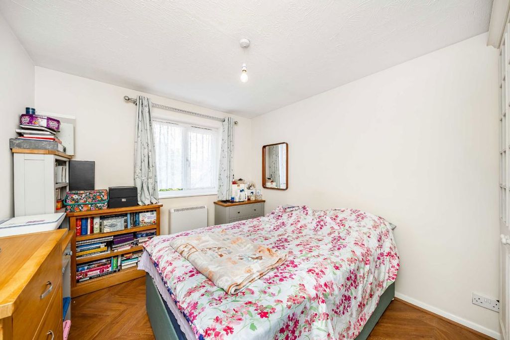 Property photo 3 of 5