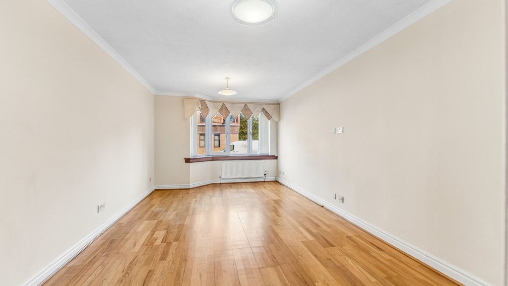 Property photo 2 of 11 Picture No. 08