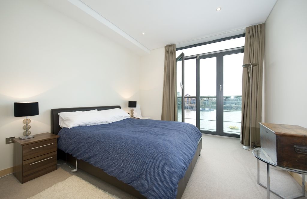 Property photo 3 of 4 Bed Hi Res