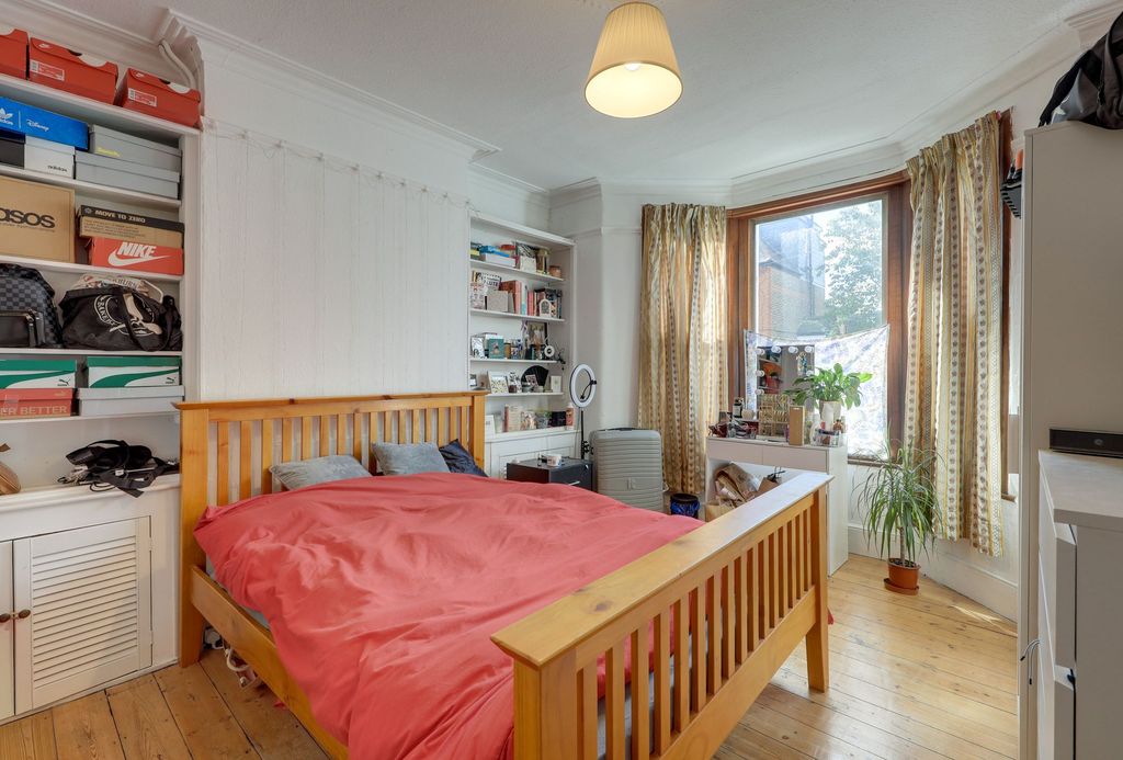 Property photo 3 of 13