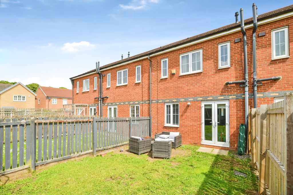 Property photo 2 of 15