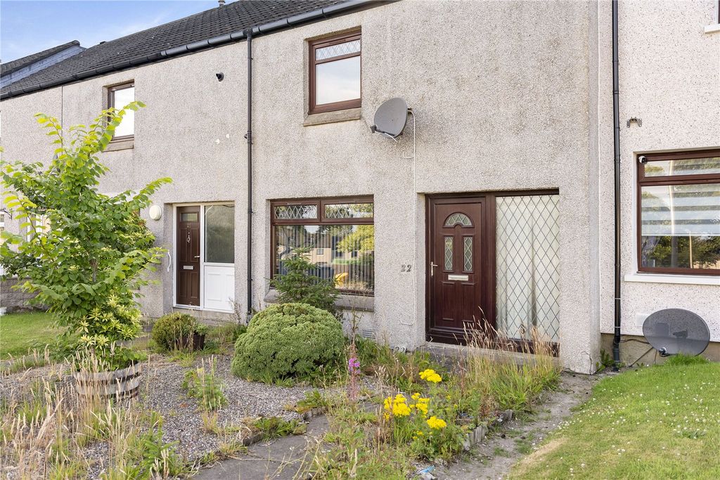 Property photo 1 of 17 Stornoway Crescent