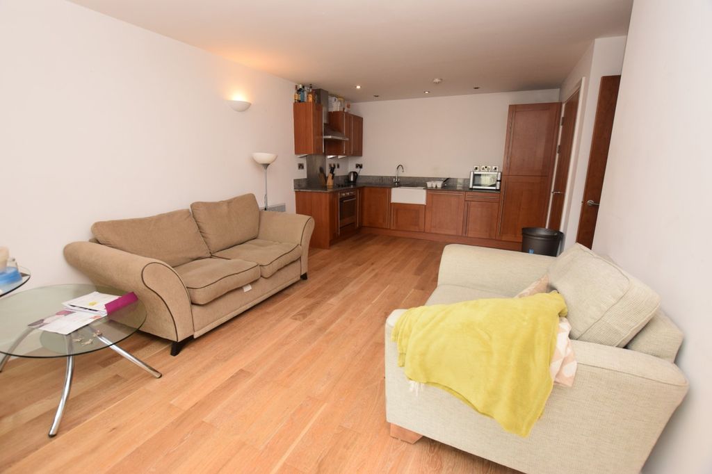 Property photo 2 of 12 Picture No. 08