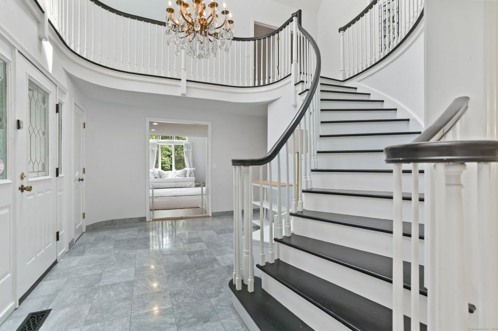 Property photo 2 of 17 <Alttext/>