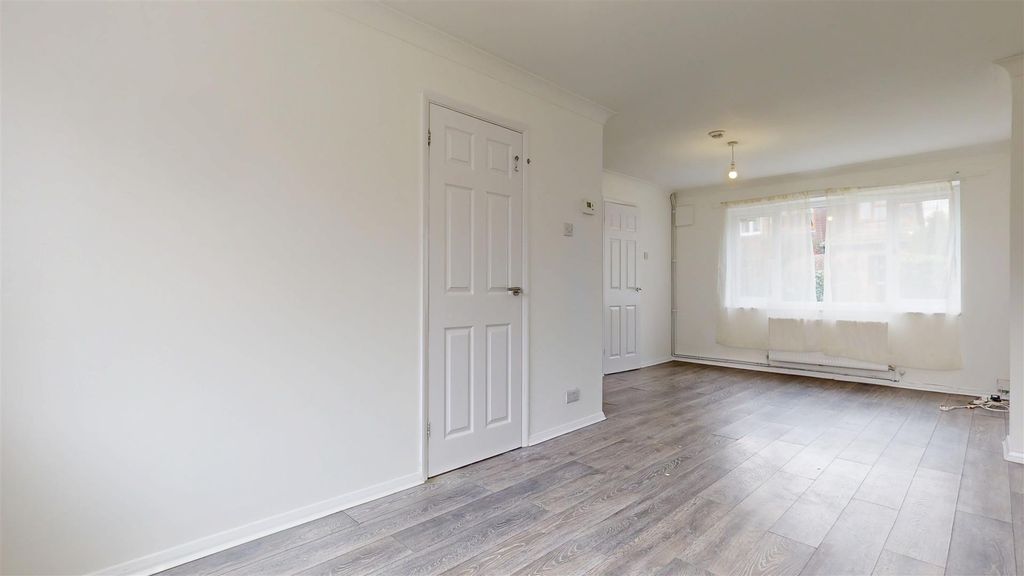 Property photo 2 of 17 02122026_213939.Jpg