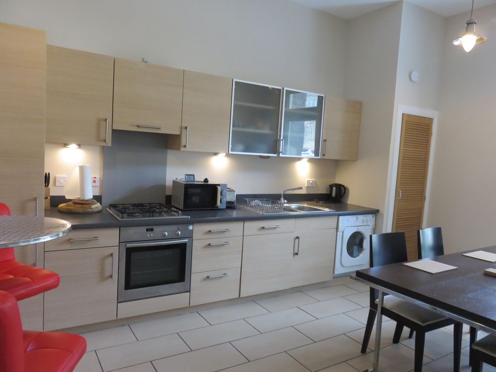 Property photo 2 of 15 Kitchen/Diner