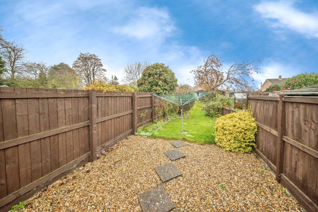 Property photo 2 of 17 Photo