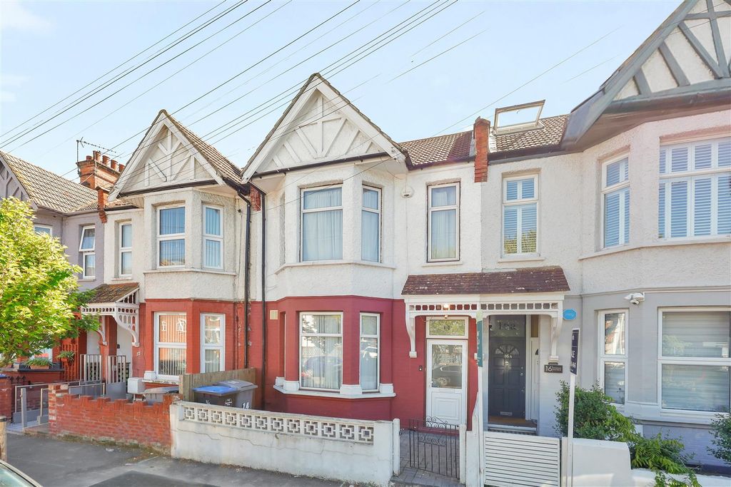 Property photo 1 of 12 Front