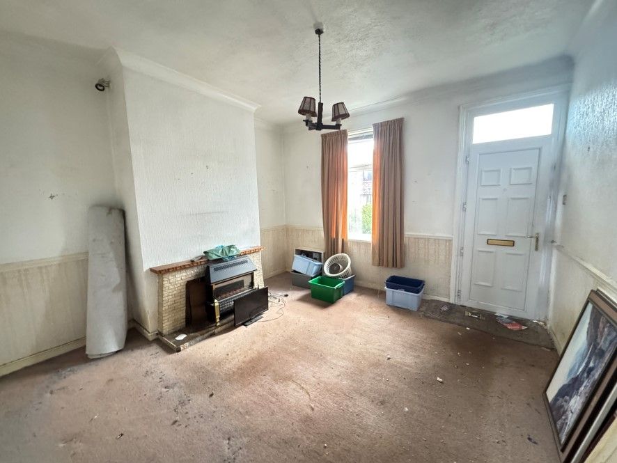 Property photo 2 of 8
