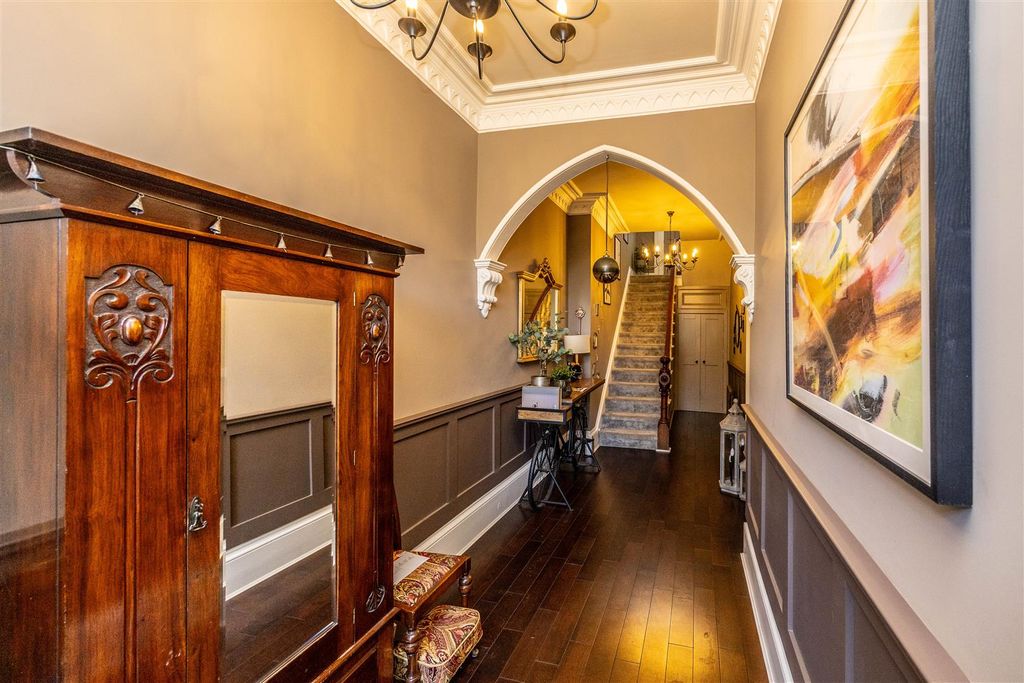 Property photo 2 of 31 18Grhudds-241024-8.Jpg