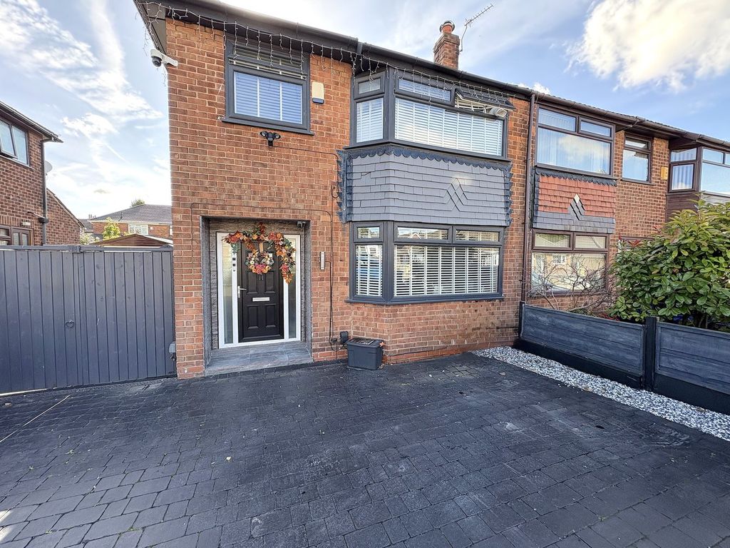 Property photo 1 of 24