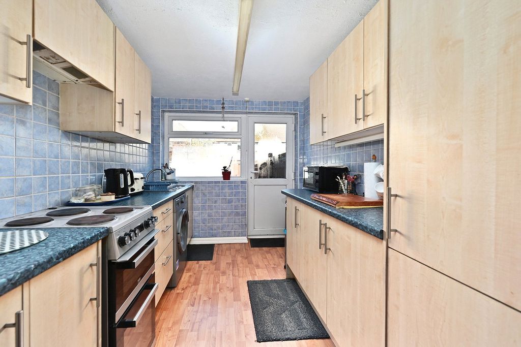 Property photo 2 of 12 Picture No. 13