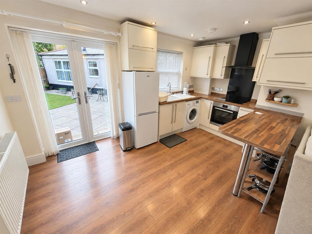 Property photo 2 of 8 Kitchen Diner New.Png