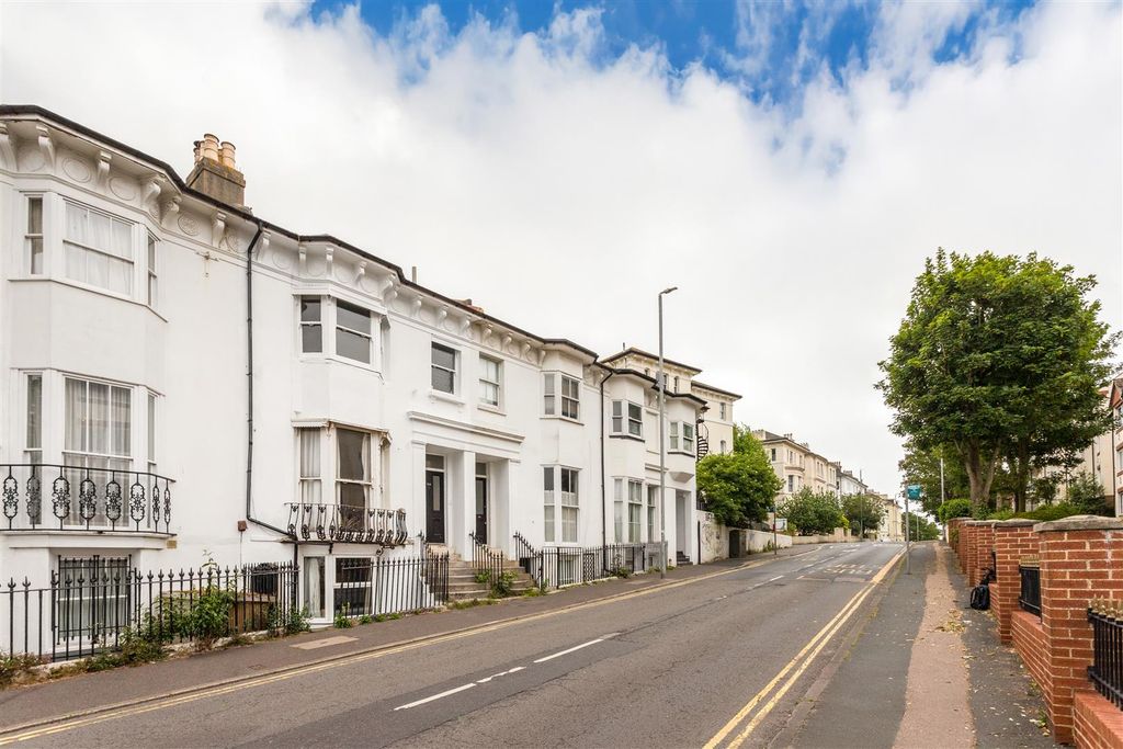 Property photo 1 of 16 58 Dyke Road-1.Jpg